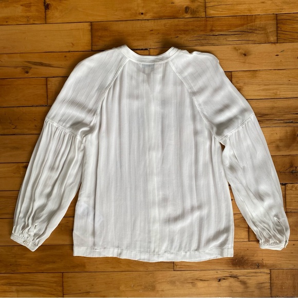 🤍 White Whistles Textured Blouse - Size 8 - Picture 2 of 4